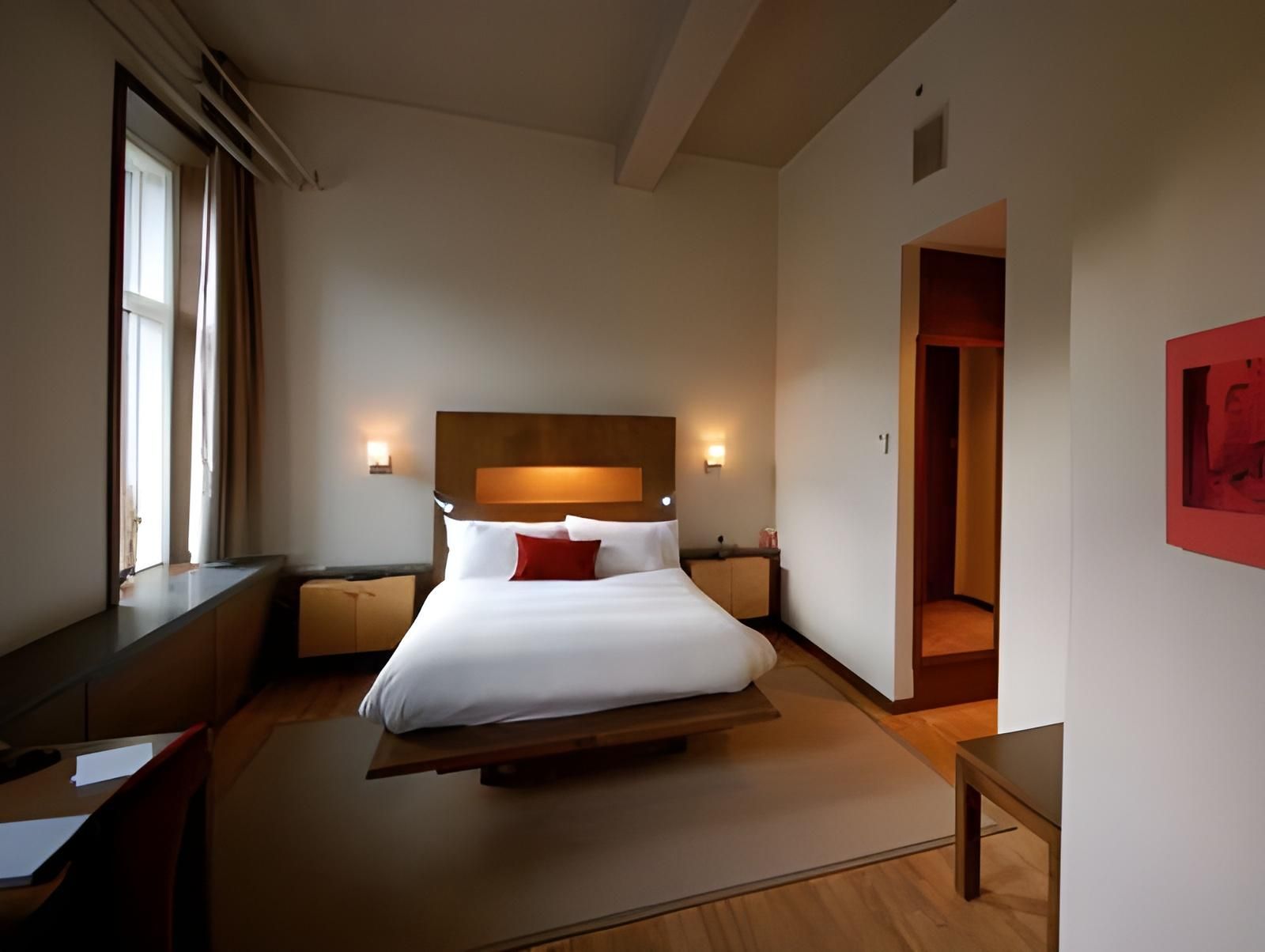 Hotel 71 by Preferred Hotels & Resorts Superior Room 2