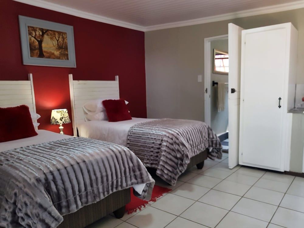 Misty Mountains Farmhouse 1 2