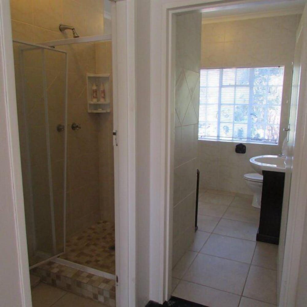 Bancroft B and B Comfort Double Room, 1 Bedroom (Upstairs Double Suite ) 4