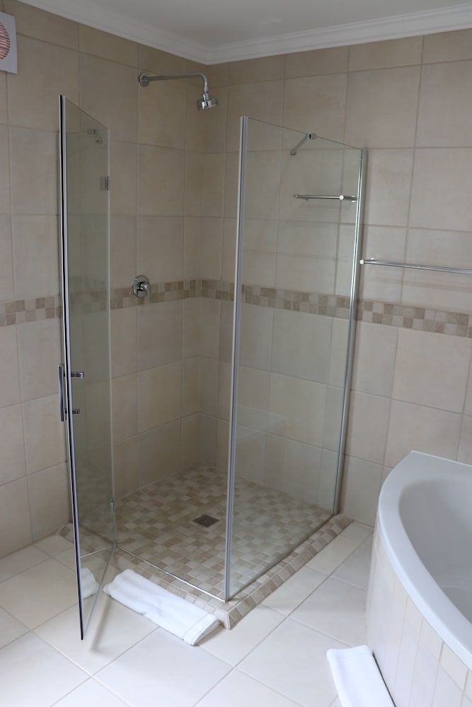 Aquamarine Guest House Superior Suite, Multiple Beds, Balcony, Ocean View 9