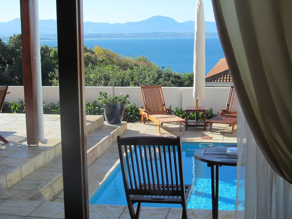 Aquamarine Guest House Luxury Double Room, Ocean View 7