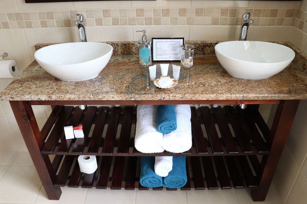 Aquamarine Guest House Superior Suite, Multiple Beds, Balcony, Ocean View 7