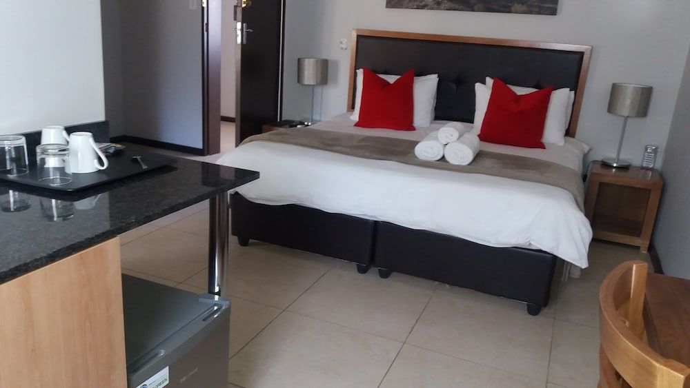 Clanwilliam Hotel by Country Hotels Double Room 2