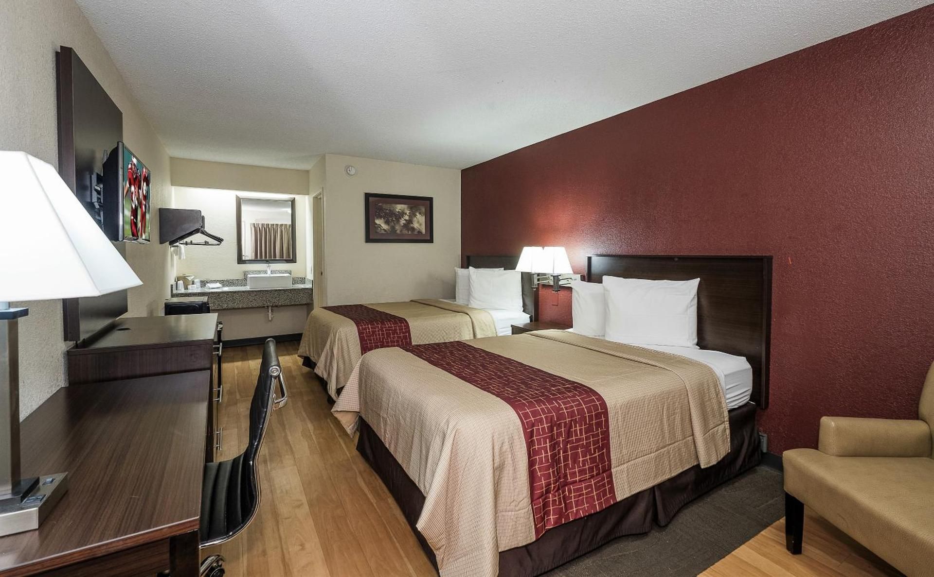 Deluxe 2 Full Beds Smoking