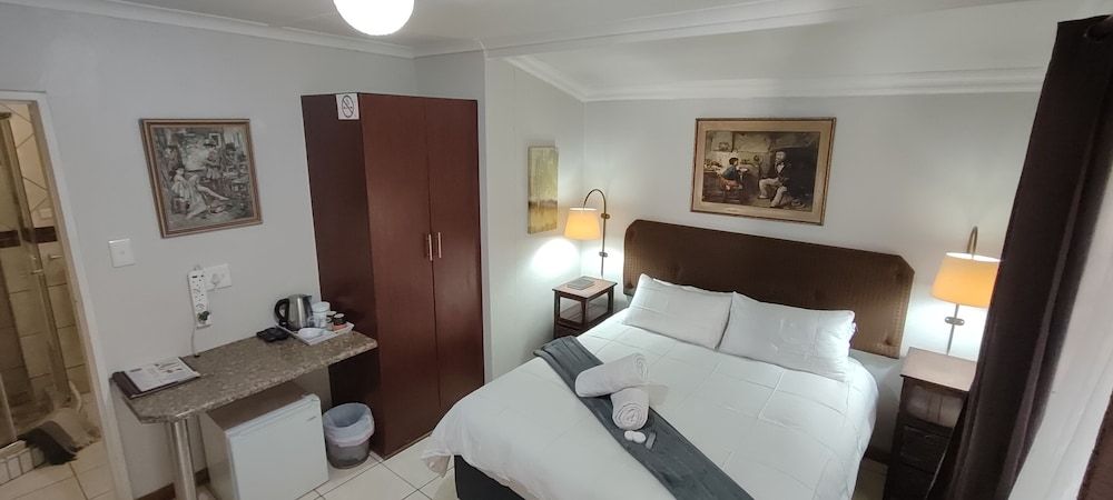 Premiere Guest House Basic Double Room 5