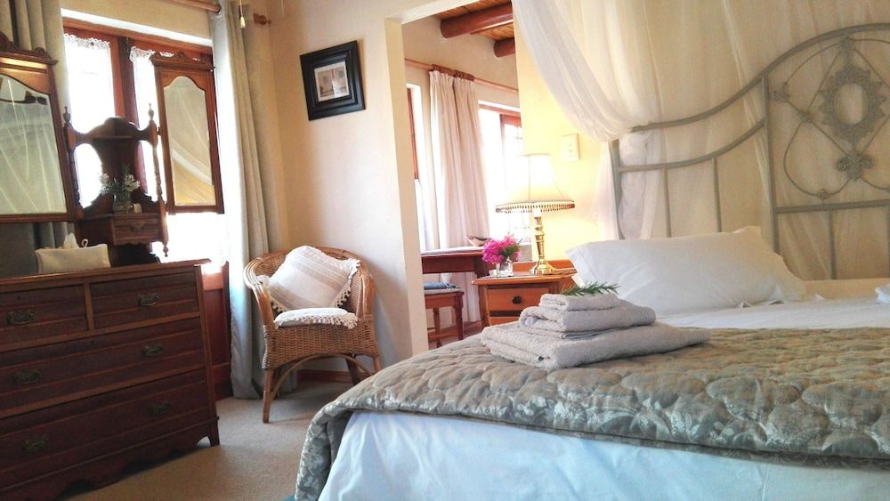 Saxe-Coburg Lodge Suite with garden view