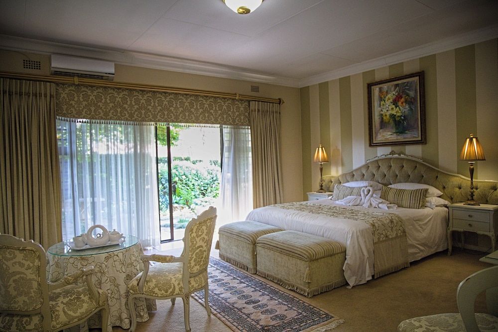 Room (Lavender 2)