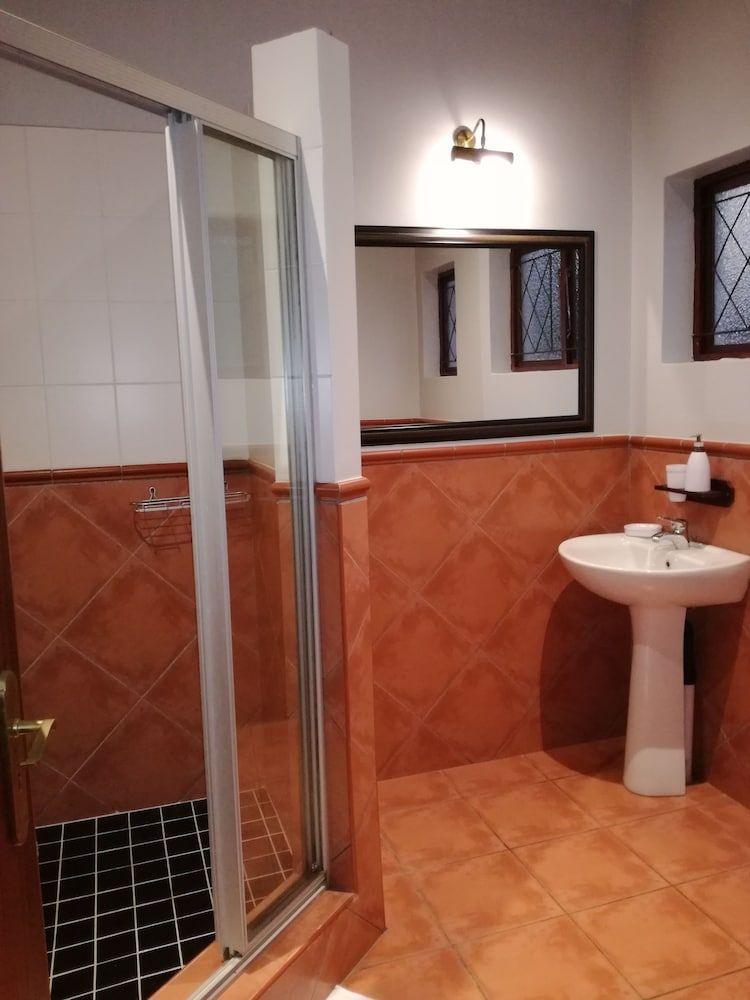 Villa Tropicana Standard Room, 1 Queen Bed 3