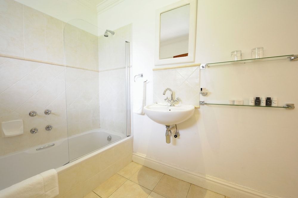 Moorcroft Manor Boutique Country Hotel Deluxe Double Room, 1 King Bed 151