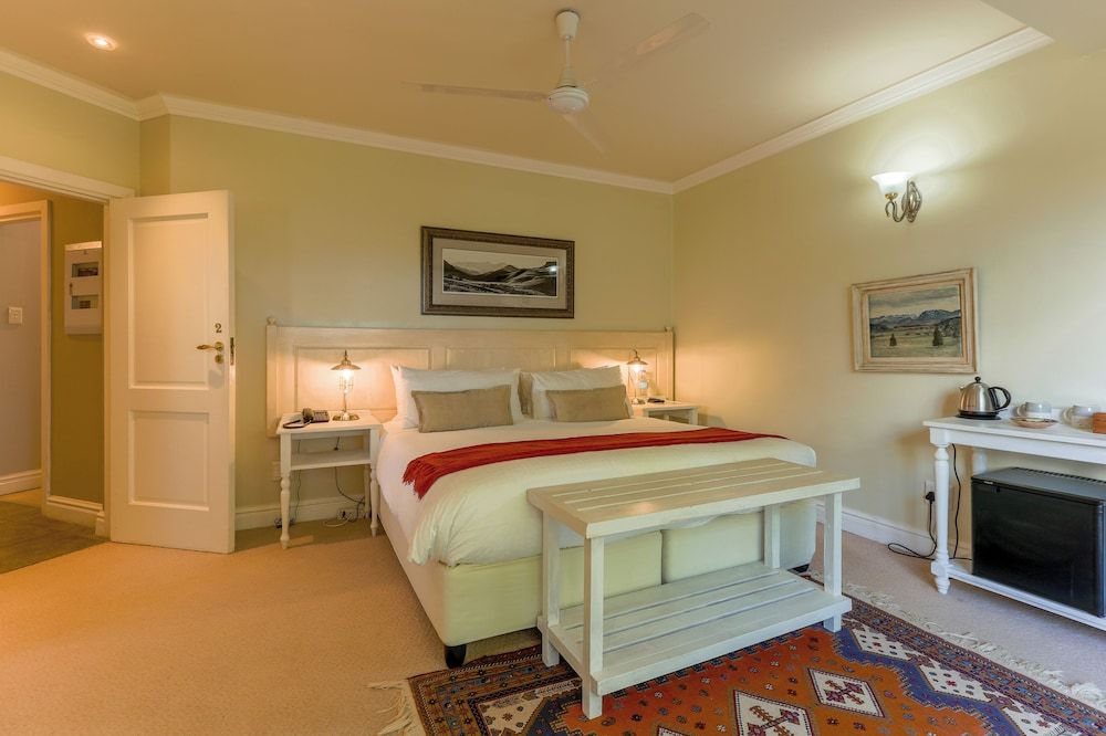 Moorcroft Manor Boutique Country Hotel Deluxe Double Room, 1 King Bed 25