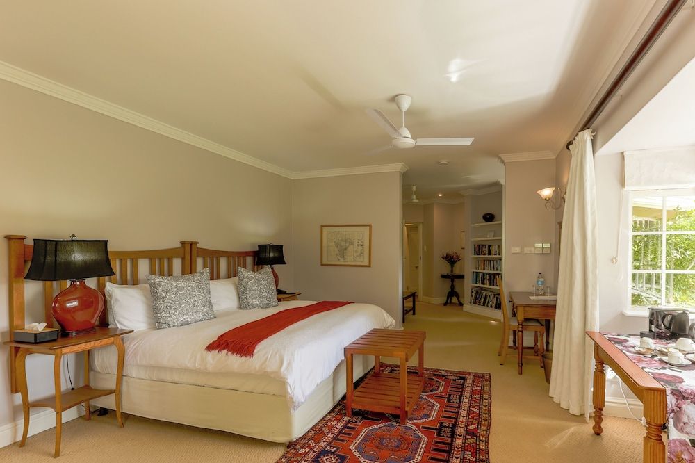 Moorcroft Manor Boutique Country Hotel Executive Suite 3