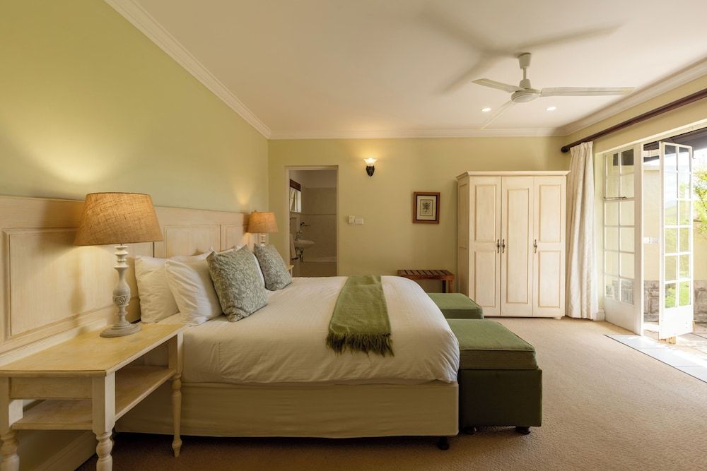 Moorcroft Manor Boutique Country Hotel Deluxe Double Room, 1 King Bed 79