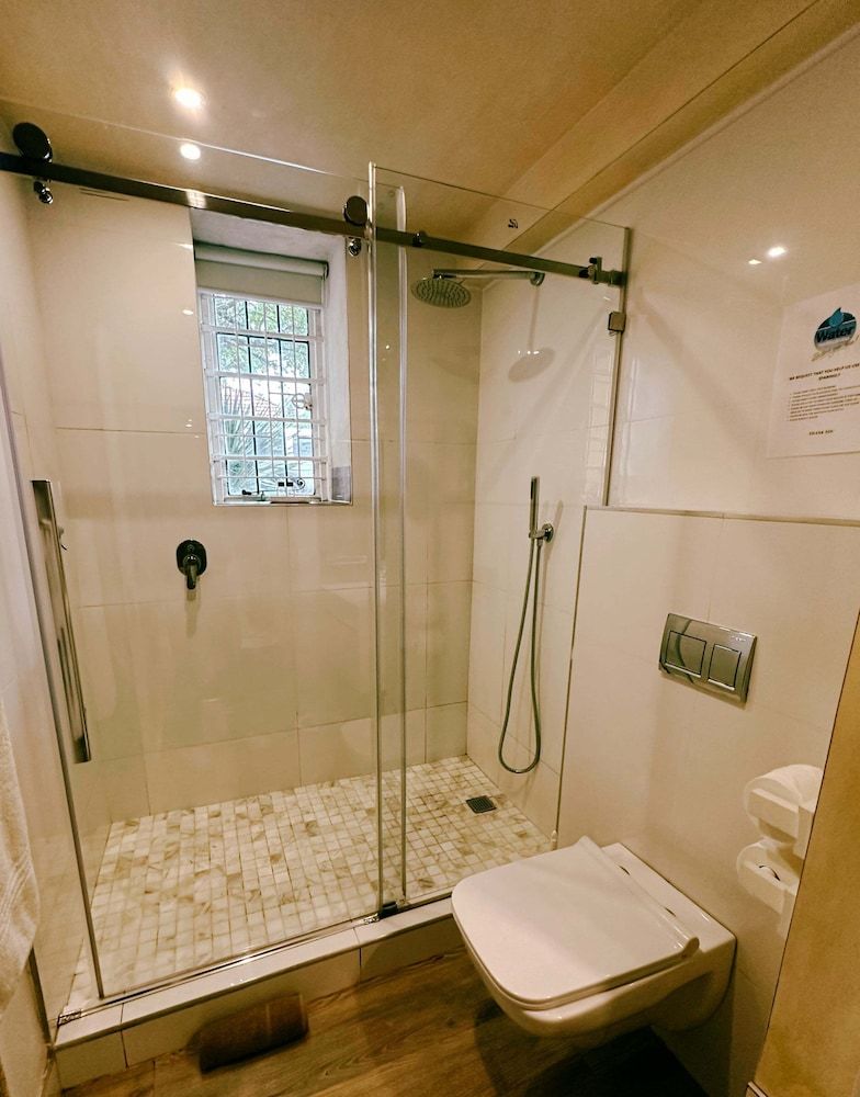 Ashby Manor Guest House Standard Twin Room 8