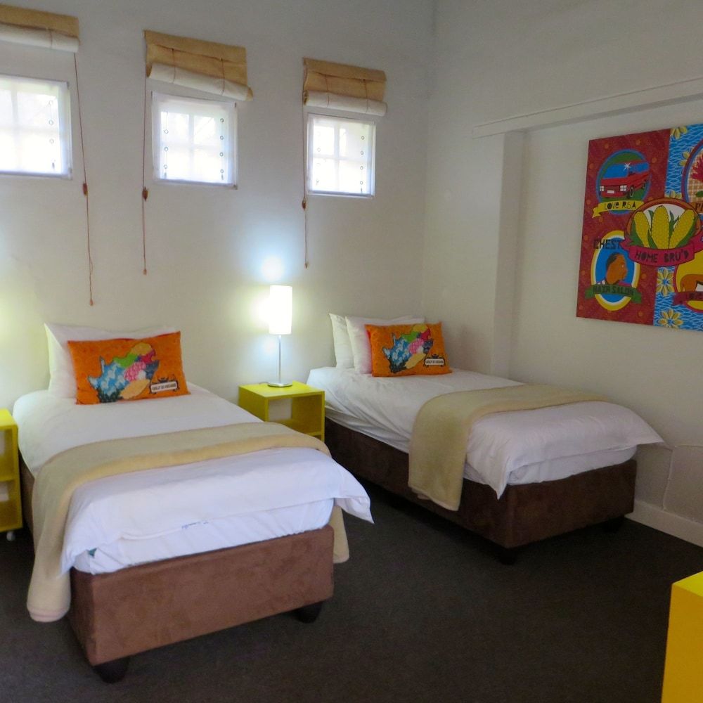 undefined Ashanti Lodge Backpackers Gardens 4