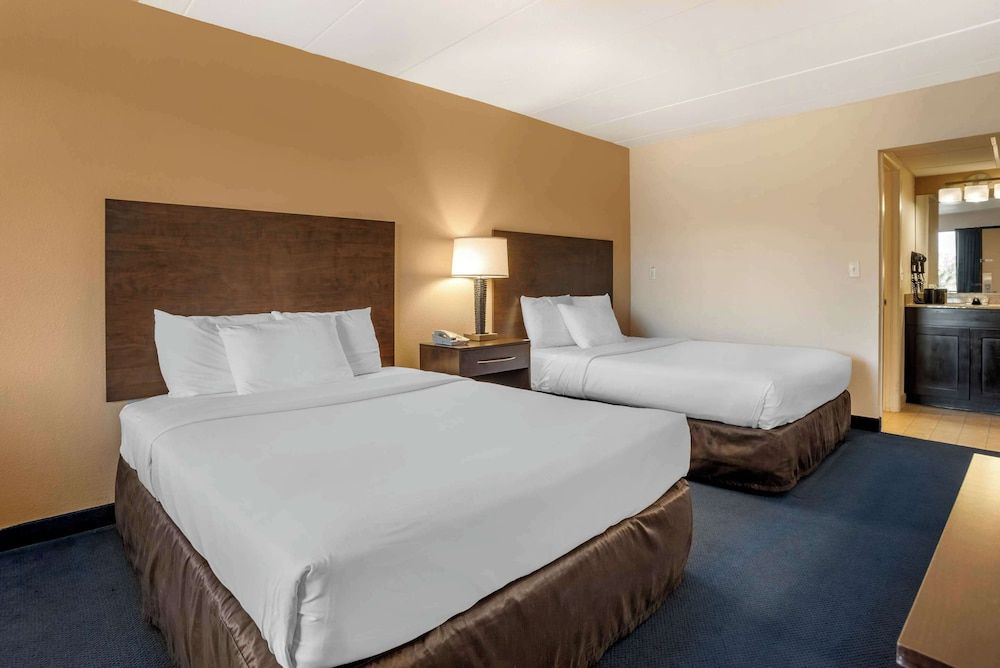 Standard Room, 2 Queen Beds, Smoking