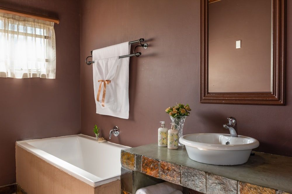 Deep Soaking Bathtub