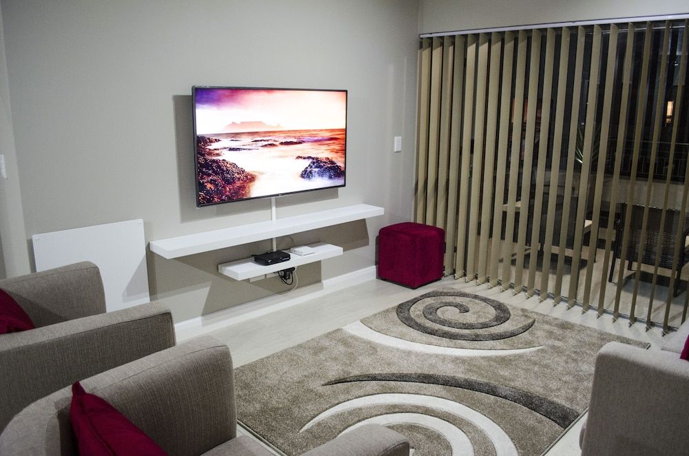 Mayfair Luxury Apartments 3 Bedroom Apartment - Mayfair 4