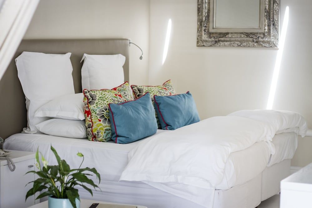 The Walden House Standard Double or Twin Room 5