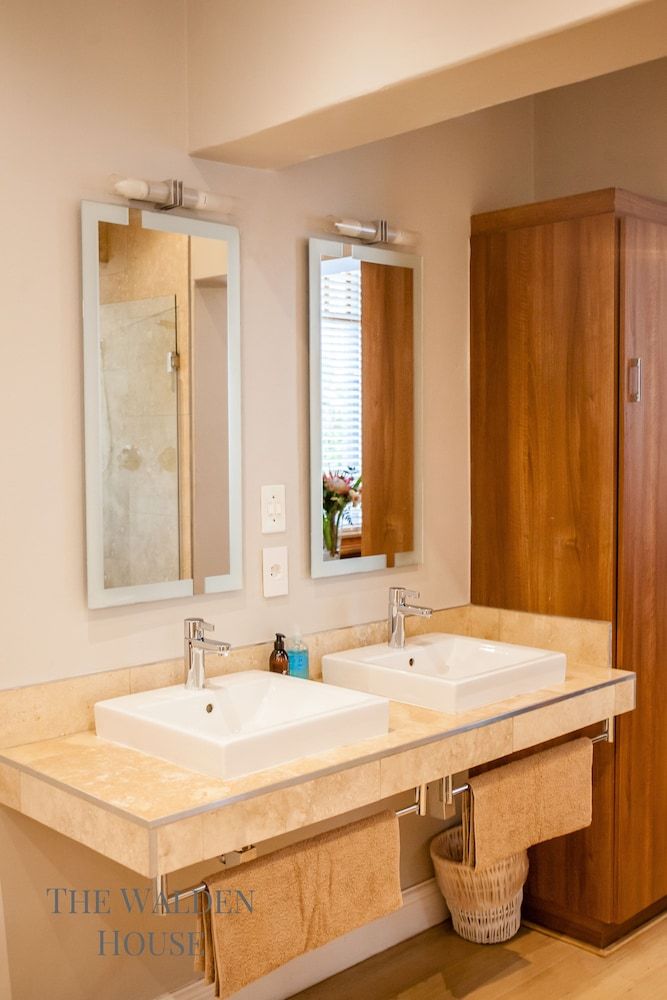 The Walden House Honeymoon Suite 7