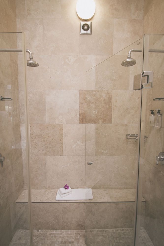 The Walden House Standard Double or Twin Room 12