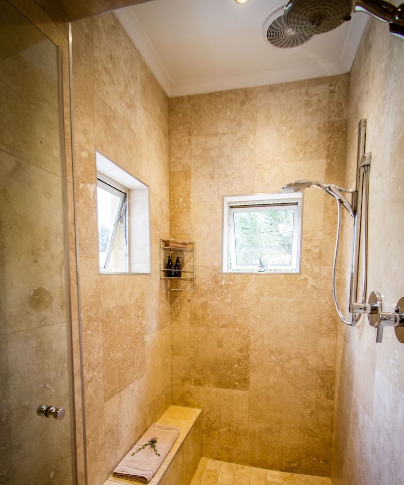 The Walden House Honeymoon Suite 8