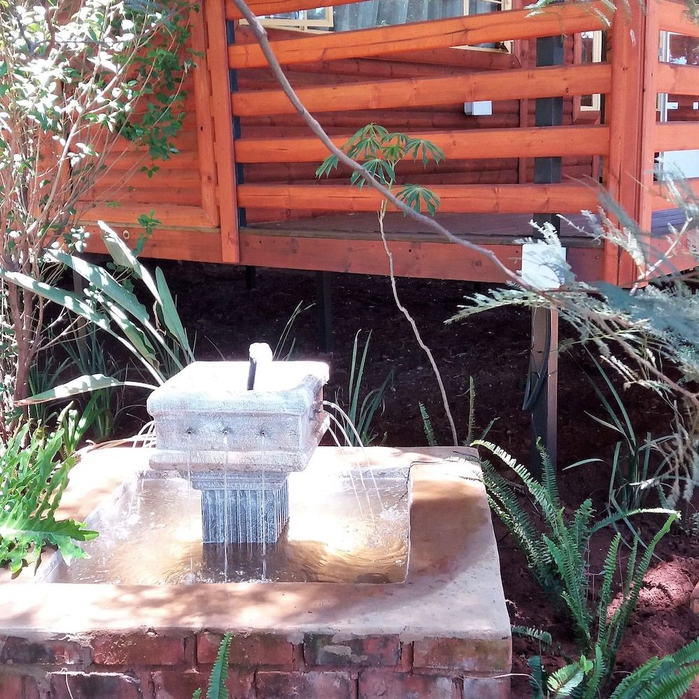 Woodland Gardens Romantic Chalet, 1 Bedroom, Non Smoking, Mountain View