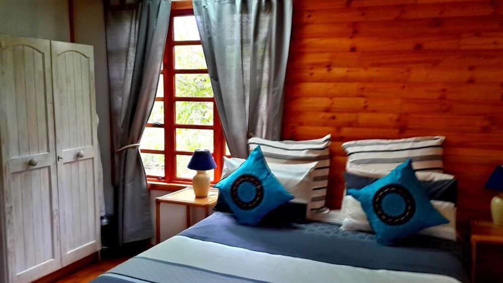 Woodland Gardens Romantic Chalet, 1 Bedroom, Non Smoking, Bathtub