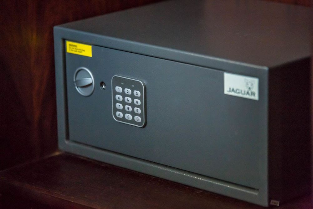 Grey Manor Guesthouse Luxury Suite 5