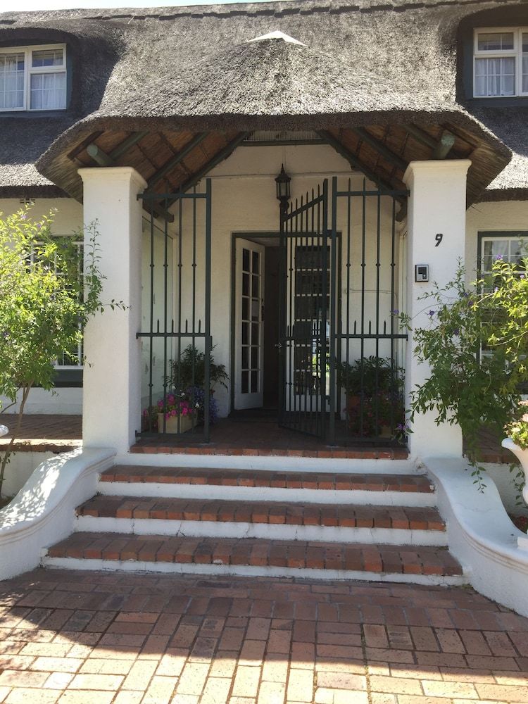 undefined Howard's End Manor 9