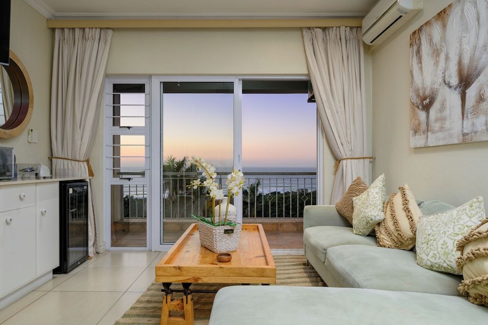Umthunzi Hotel & Conference Honeymoon Suite, 1 King Bed, Bathtub, Sea View 6