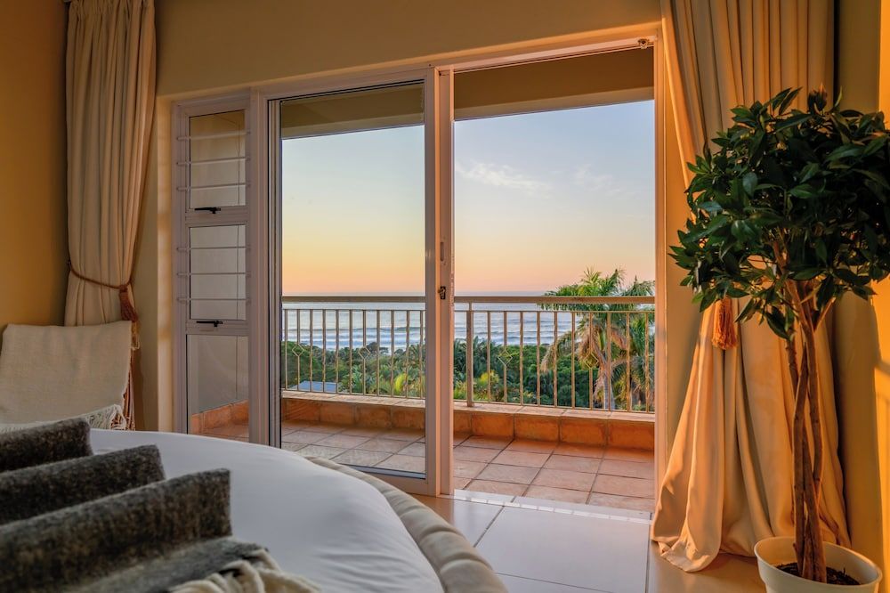 Umthunzi Hotel & Conference Honeymoon Suite, 1 King Bed, Bathtub, Sea View 10