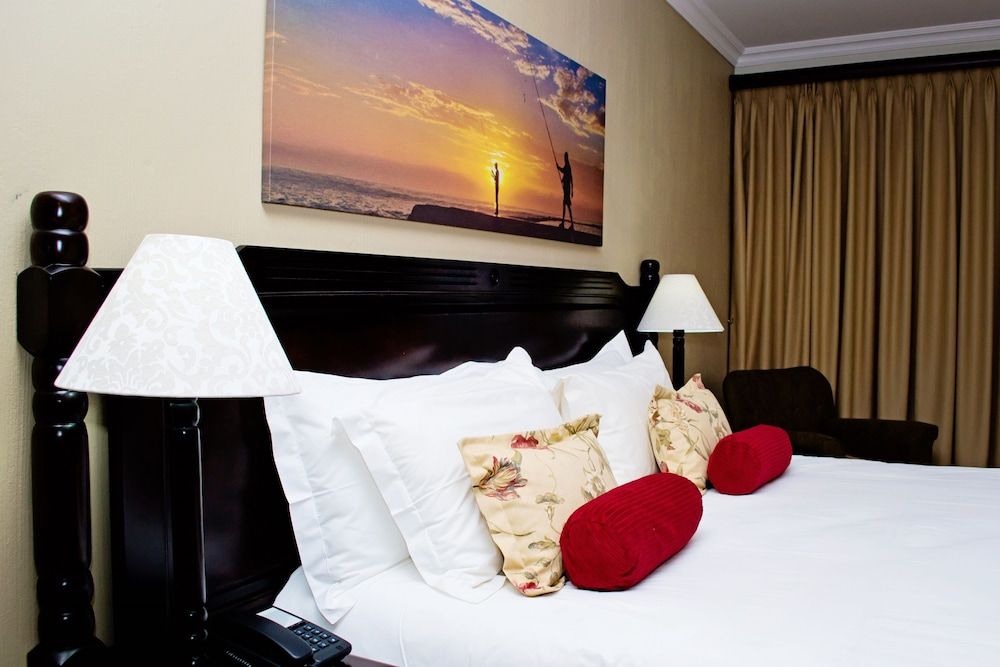 Umthunzi Hotel & Conference Executive Double or Twin Room, 1 Double or 2 Twin Beds, Partial Sea View 3