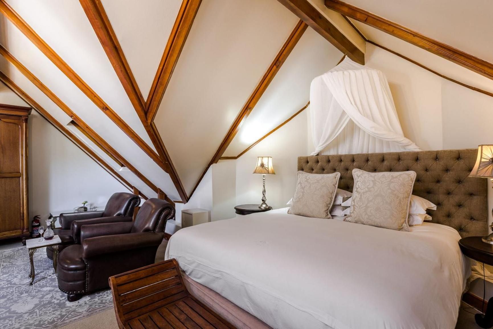 Luxury Loft Room