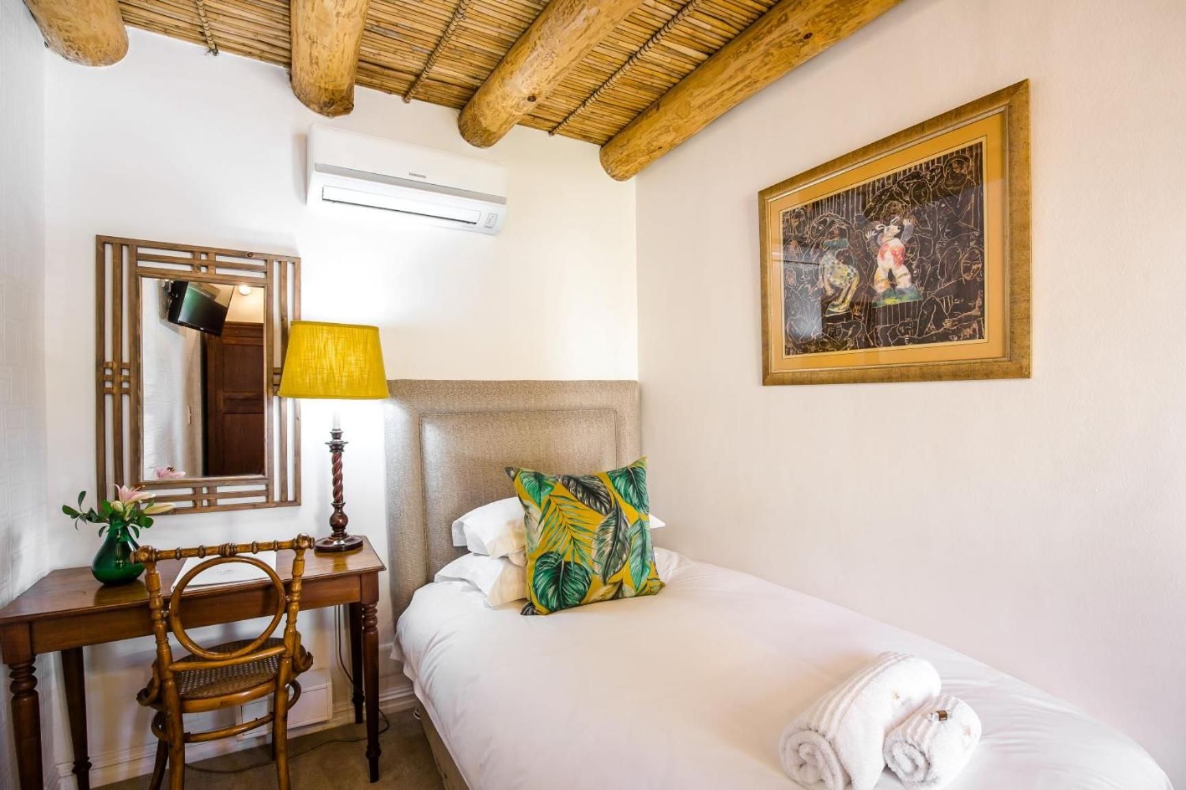 Petite Single Room