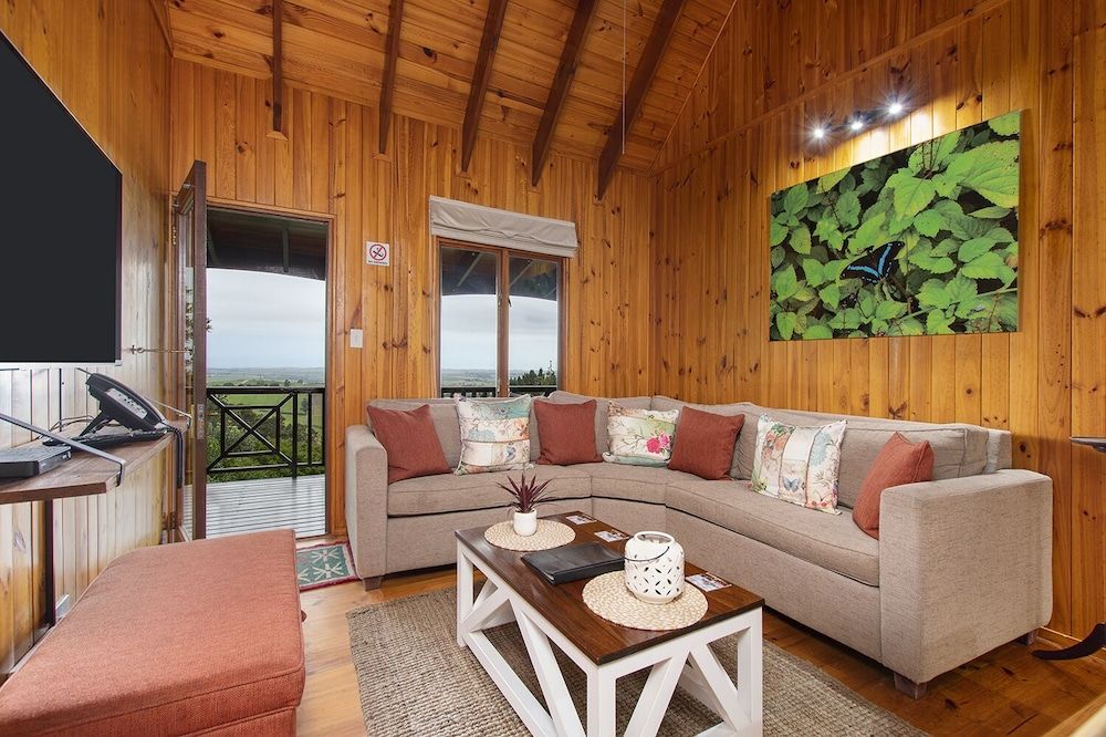 ArendsRus Country Lodge Weavers Cottage