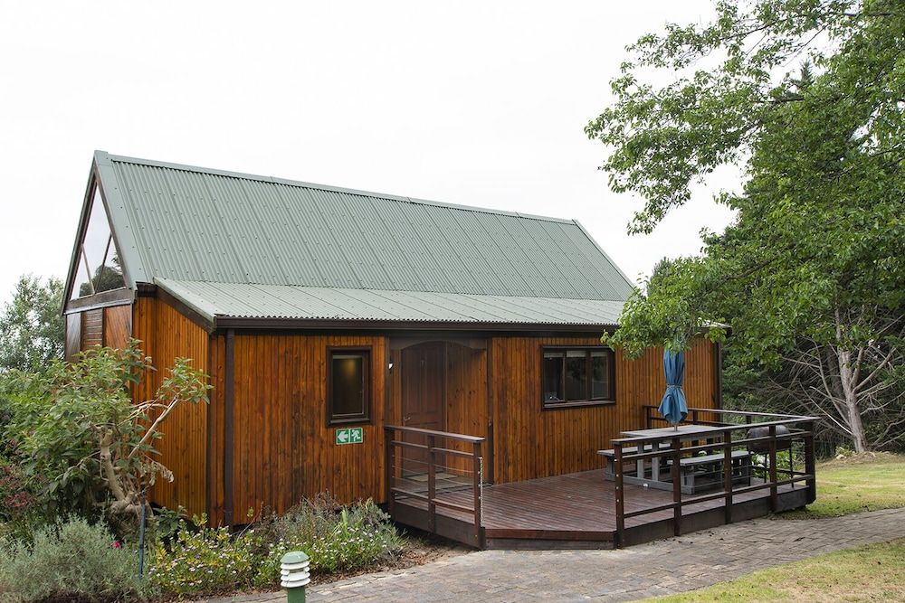 ArendsRus Country Lodge Weavers Cottage 3