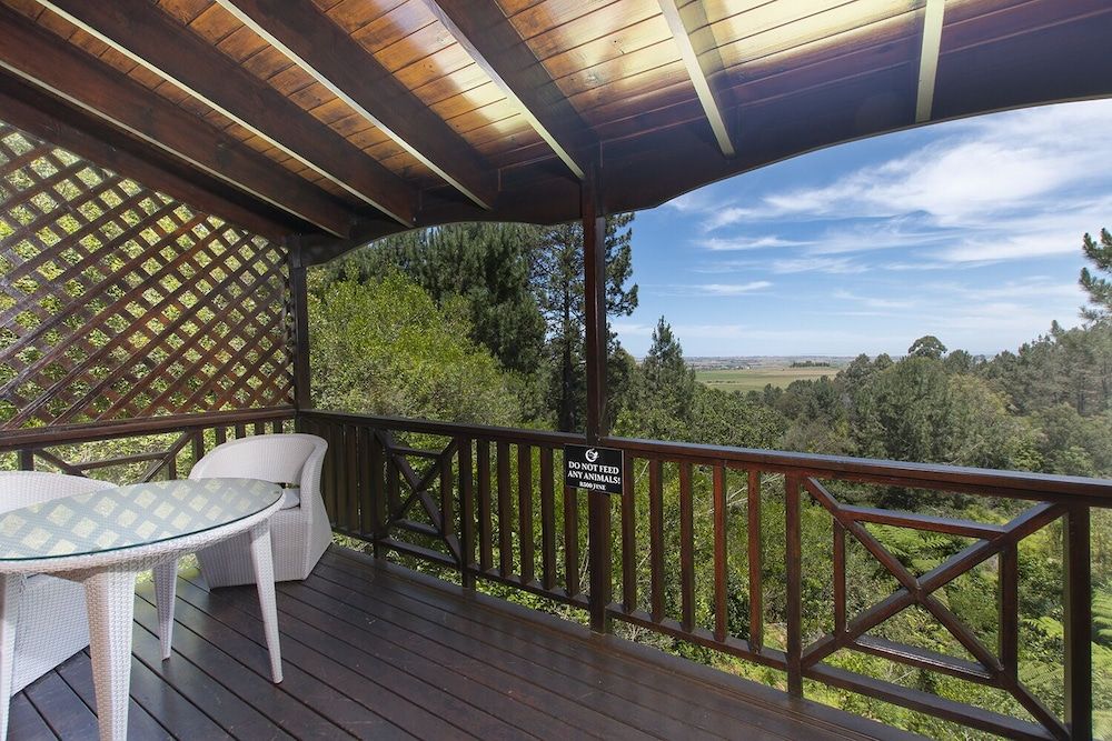 ArendsRus Country Lodge Honeymoon Suite 8