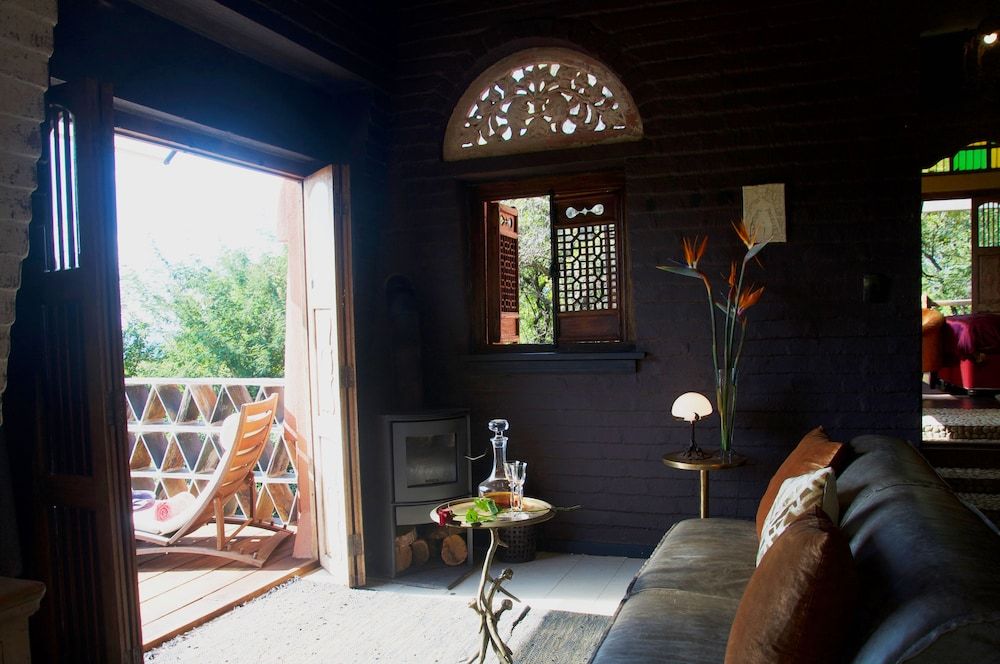 Timamoon Lodge Room (Secret Moon) 2