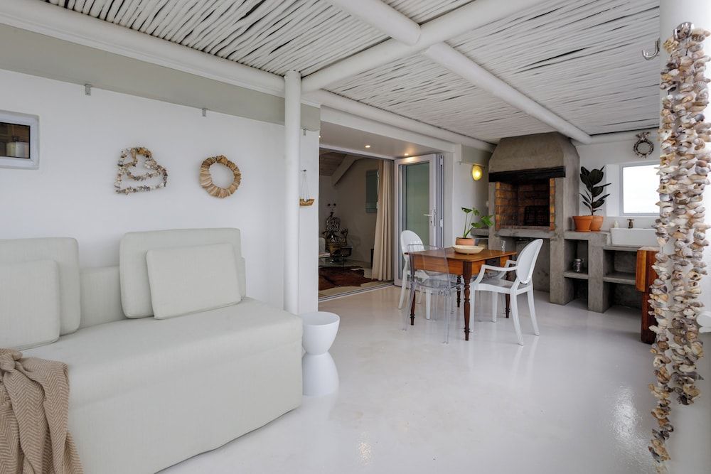 SaWestCoast & Beyond Luxury Room, 1 King Bed 4