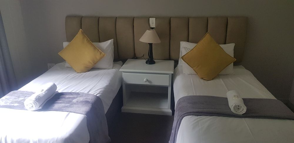 Vista ORT Standard Twin Room 2