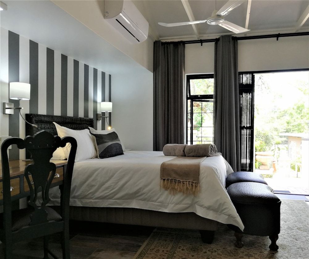 At 98 on Lynburn Guest House Luxury Suite, 1 Bedroom, Garden View 7