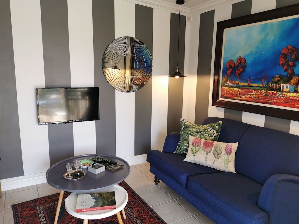 At 98 on Lynburn Guest House Family Suite, 2 Bedrooms (Two-Bedroom Suite) 7