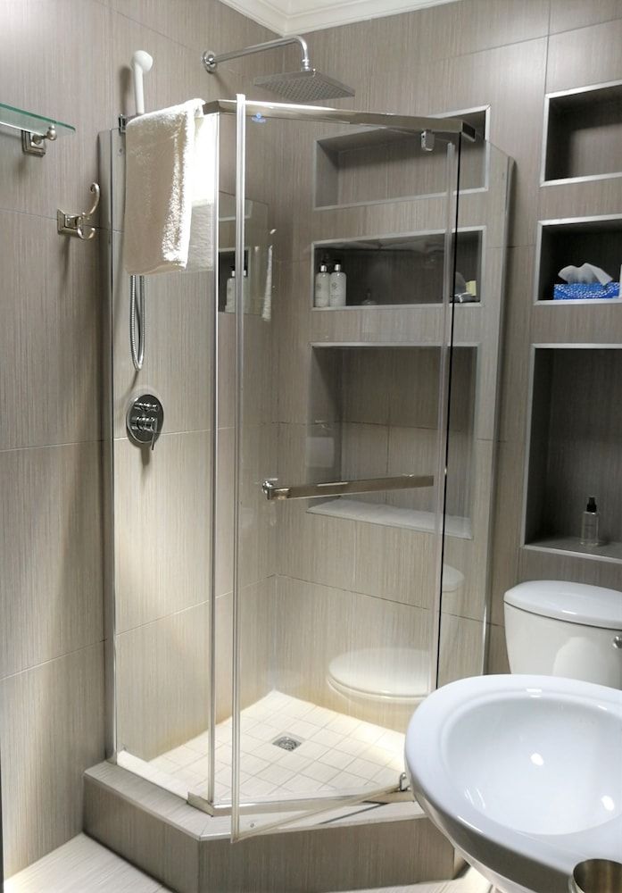 At 98 on Lynburn Guest House Family Suite, 2 Bedrooms (Two-Bedroom Suite) 6