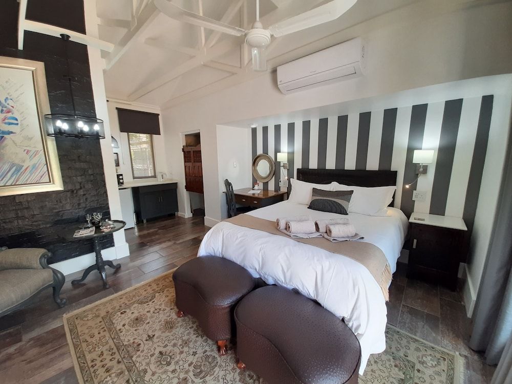 At 98 on Lynburn Guest House Luxury Suite, 1 Bedroom, Garden View 3