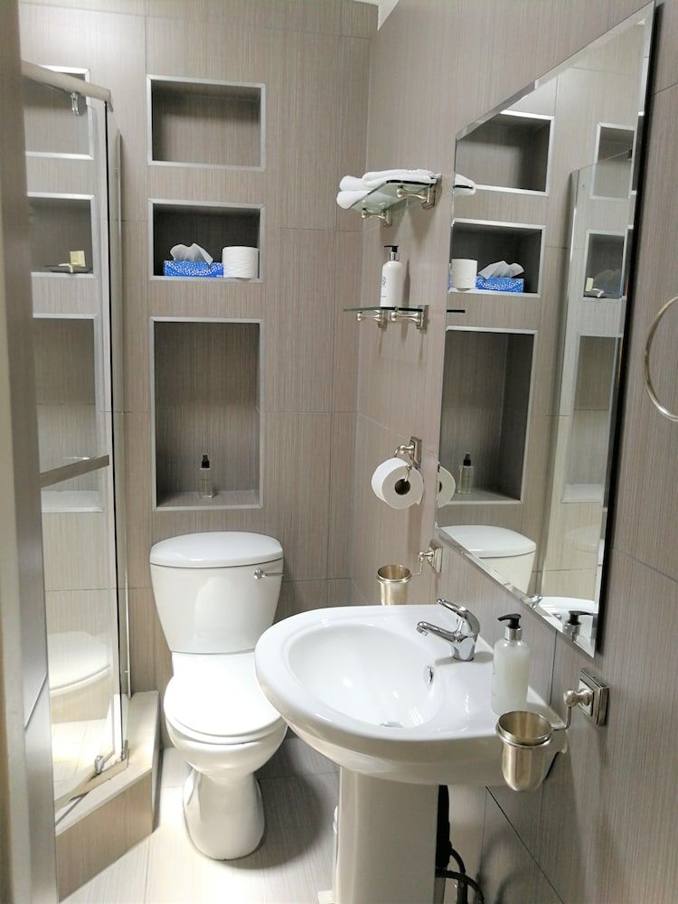 At 98 on Lynburn Guest House Family Suite, 2 Bedrooms (Two-Bedroom Suite) 4