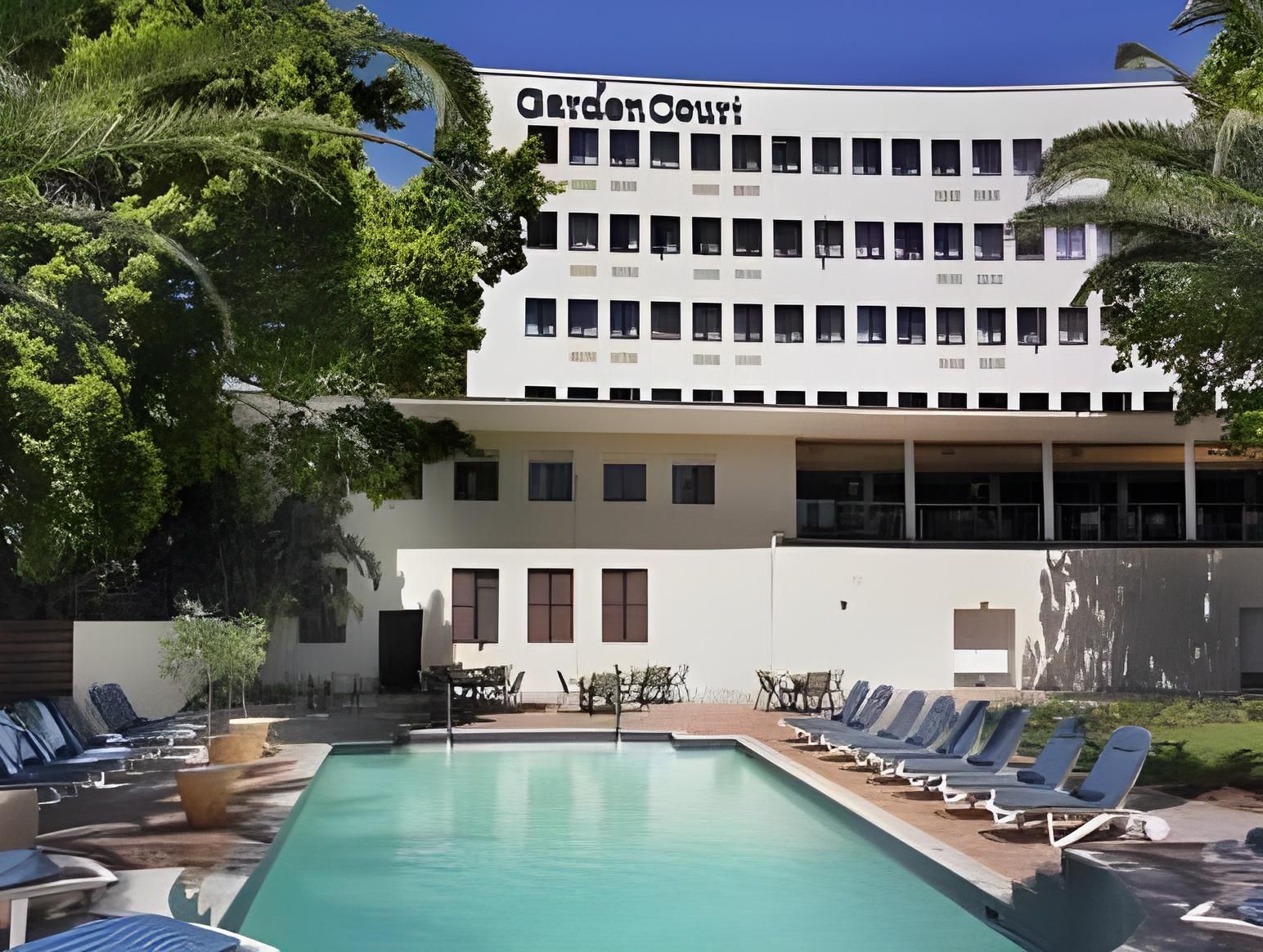 undefined SunSquare Cape Town Gardens 6