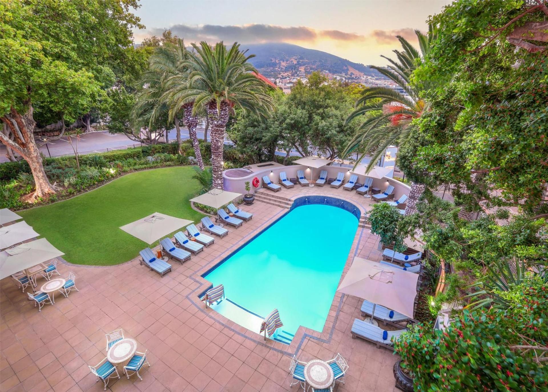 undefined SunSquare Cape Town Gardens 10