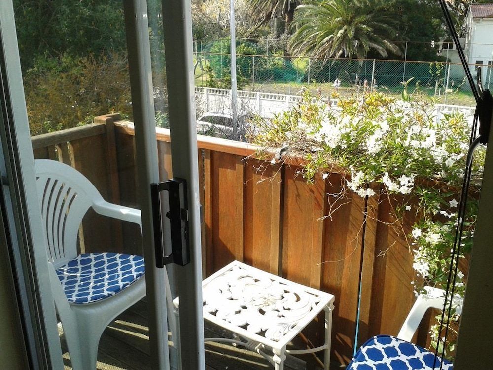 Glenhaven Guesthouse Swiss Cottage 6