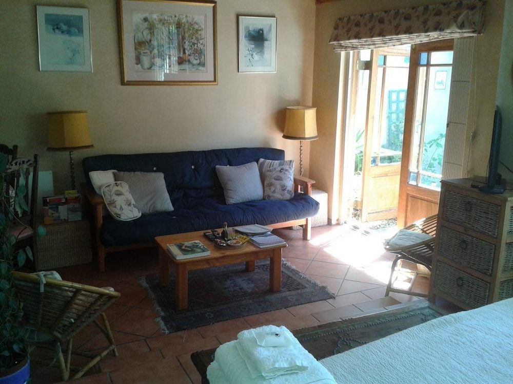 Glenhaven Guesthouse Courtyard Cottage 5