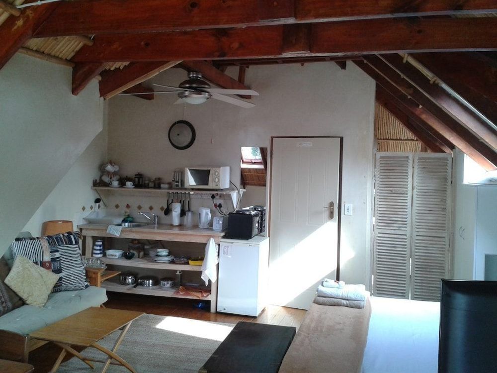 Glenhaven Guesthouse Swiss Cottage 5